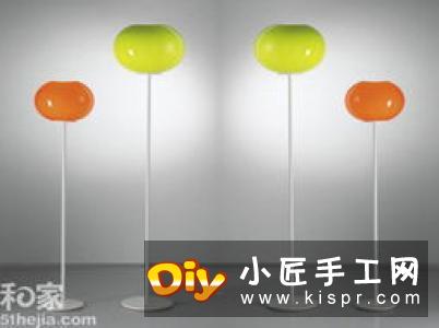 用数百个“东南西北”制作的折纸吊灯灯罩