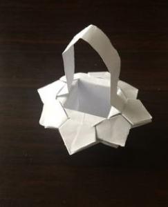 八角花篮的折法图解 怎么四个折纸花篮步骤图