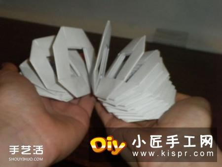 儿童折纸弹簧图解教程 简单弹簧的折法步骤