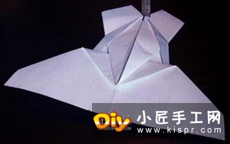 复仇者纸飞机的折法 折纸战斗机的详细图解