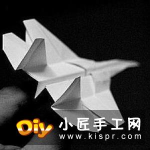 哪种折纸飞机飞得最远,恐怕会有很多答案