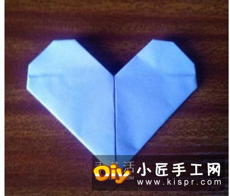 最简单心形的折纸教程 幼儿园折纸爱心图解
