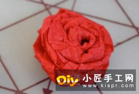 皱纹纸玫瑰花挂饰DIY 婚礼情人节爱心装饰制作