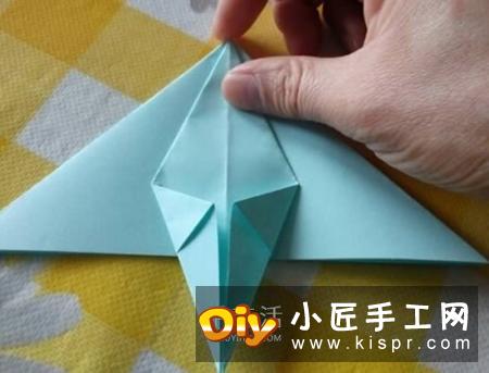 百合花怎么折图解教程 折纸百合的过程步骤