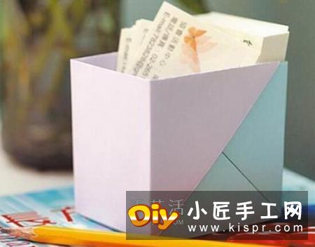 两张纸折收纳盒的方法 折纸方形双色收纳纸盒