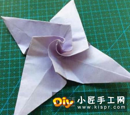 超简单玫瑰花的折纸,步骤省略