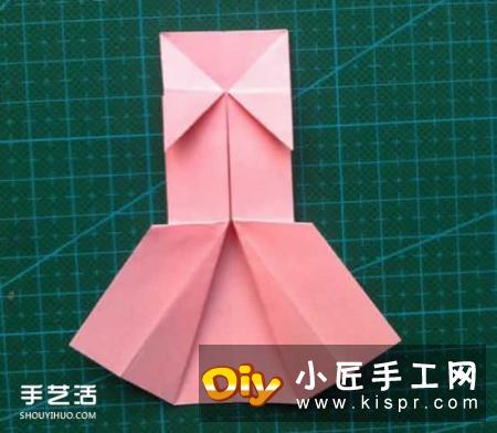 儿童折纸裙子图解教程 简单小裙子的折叠方法
