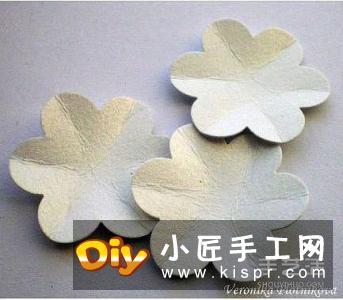 硬纸片折纸玫瑰花的方法 玫瑰花的折法步骤图