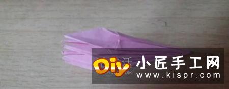 六瓣百合花折纸图解 折纸六瓣百合的方法教程