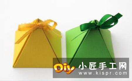 圣诞节礼物包装盒DIY 圣诞礼盒的折法图解