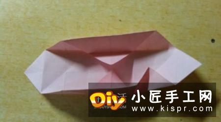 镂空纸花球怎么折图解 简单手工花球的折法