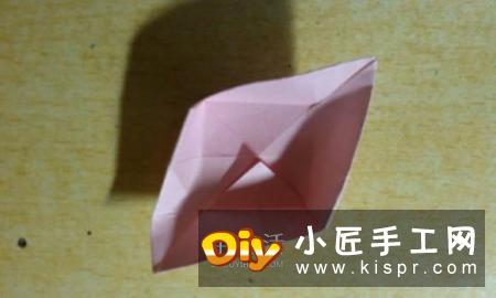镂空纸花球怎么折图解 简单手工花球的折法