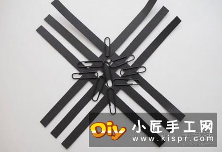 纸条折纸雪花的方法图解 立体雪花的折法步骤