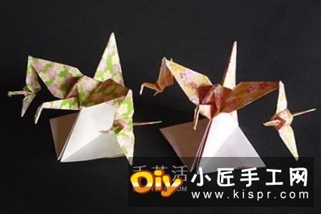连体千纸鹤的折法图解 一张纸折出三只纸鹤