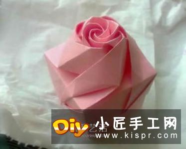 一张纸！手工折纸连体玫瑰花的折法图解教程