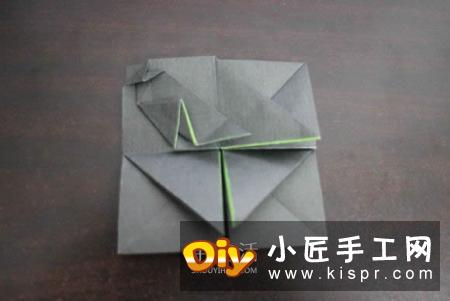 耐克标志的折纸方法 怎么折NIKE标志的图解