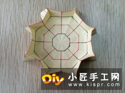 卡纸做八瓣花的方法 手工制作立体花朵挂饰
