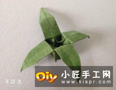 胡萝卜是一种营养很丰富的蔬菜,可以用来炒菜,还可以生吃