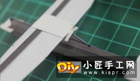 一架迷你纸滑翔机的制作方法
