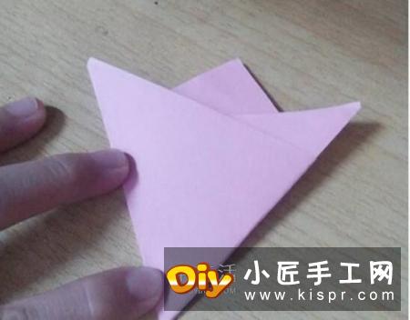 六瓣百合花折纸图解 折纸六瓣百合的方法教程