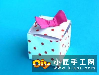 带盖子礼盒折纸 漂亮绣球花礼品盒的折法图解
