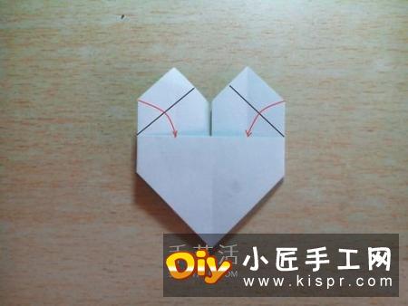 大格纹爱心的折纸方法 简单格纹心叠纸图解