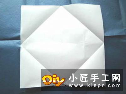八面玲珑绣球礼盒折法 折纸绣球礼品盒的方法