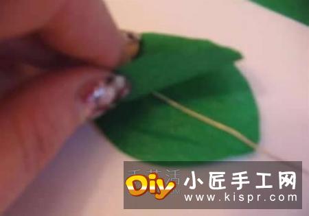 皱纹纸做花：漂亮纸玫瑰花的制作方法图解