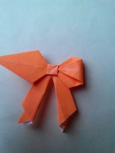 彩纸折蝴蝶结的方法 漂亮蝴蝶结手工折纸图解