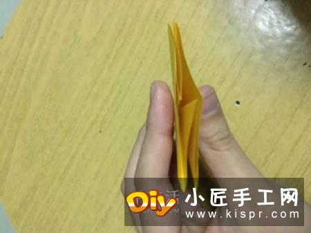 向日葵折纸步骤图解 详细折纸向日葵的方法