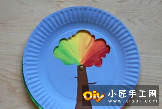 幼儿园用纸盘制作四季大树的做法教程